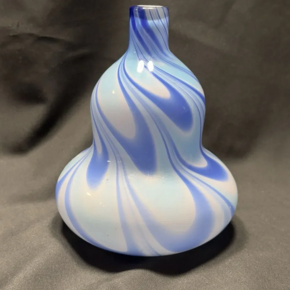 Art Glass Vase Blue White Swirl 8